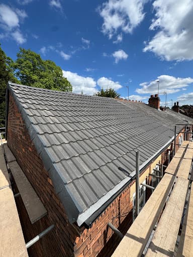 AV Builders & Roofing Specialists — Customer photo